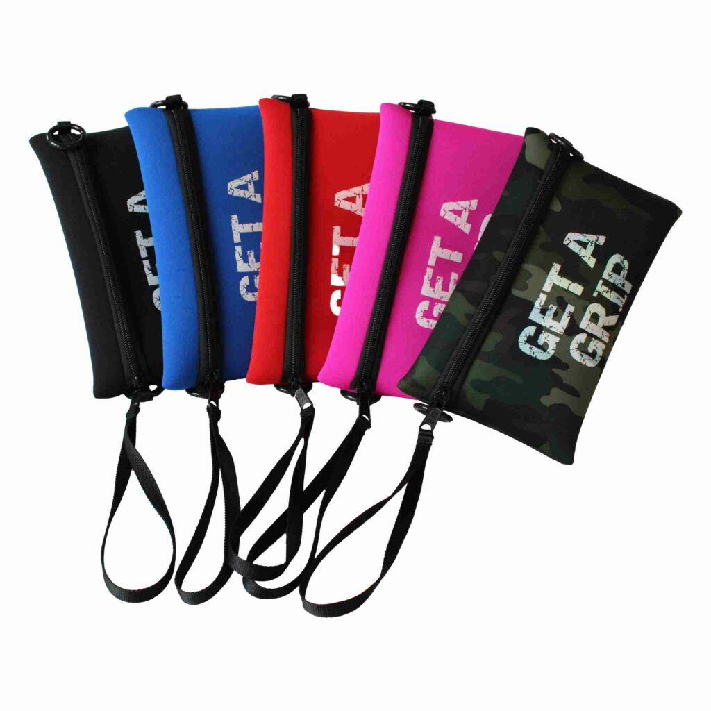 5 storage pouches showing the available colours: black, blue, red, pink and dark green camouflage